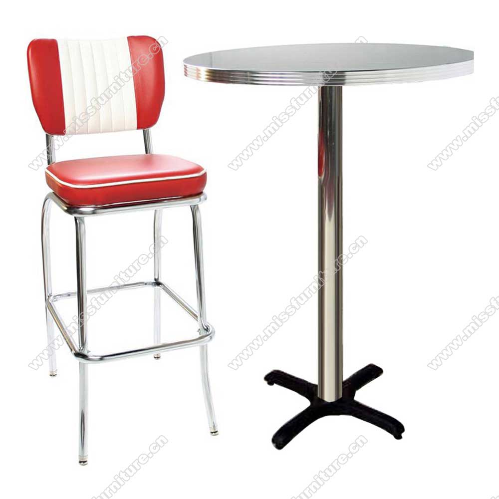 Wholesale stripe back restaurant midcentury retro chrome bar chairs and table set,1950s retro american commercial bar table and bar chairs set, American 1950s style retro diner bar chairs and table set furniture M-8605